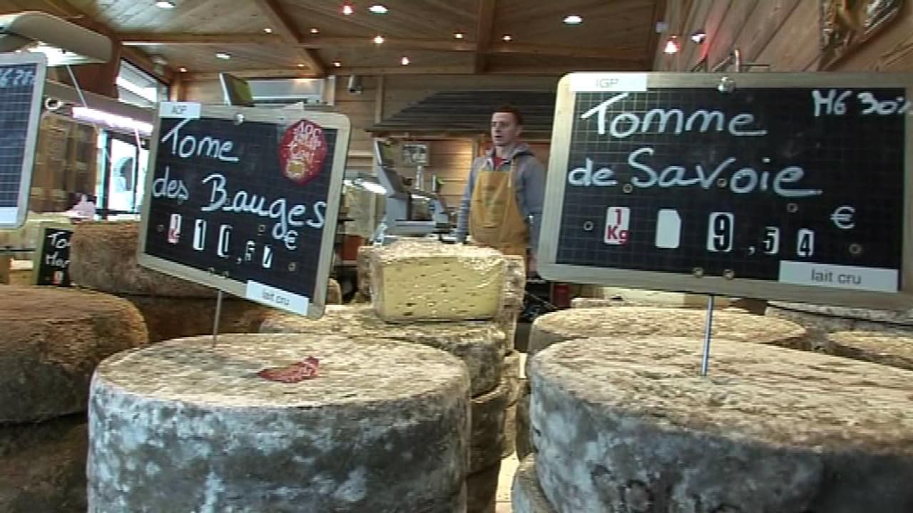 Nicolas Sarkozy visite une fromagerie à Annecy