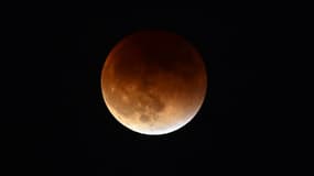 Une éclipse totale de super Lune observée depuis la Californie en septembre 2015 (Photo d'illustration).