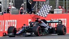Hamilton s'impose à Imola