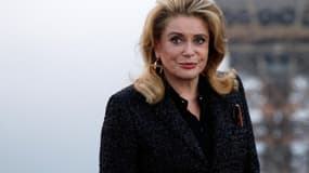 Catherine Deneuve en septembre 2018 au défilé Yves Saint Laurent