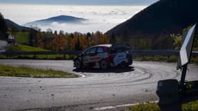 Elfyn Evans près du Bergame, en Italie, lors du rallye de Monza, le 20 novembre 2021