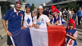 Jeff, Sandrine et leurs enfants Léandre, Apolline et Camille se sont déplacés à la Défense Arena pour soutenir Léon Marchand, le 30 juillet 2024 aux Jeux olympiques de Paris