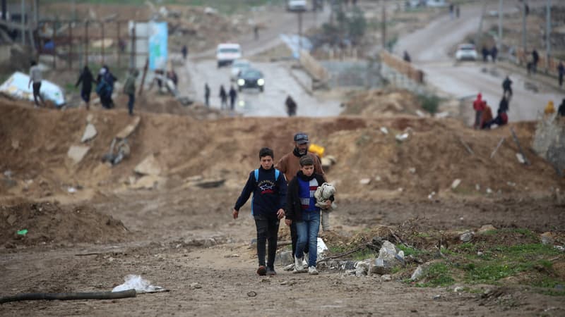 Tentes, couvertures, médicaments... La France envoie 52 tonnes de matériel humanitaire vers Gaza