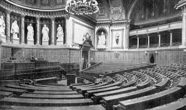 The session hall was transformed into the High Court for the trial of Paul Déroulède in 1899.