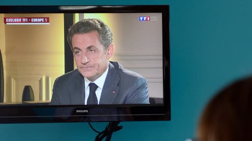 Nicolas Sarkozy à la télévision lors de son entretien sur TF1 et Europe 1