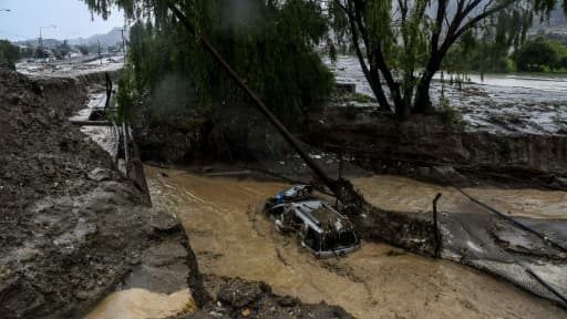 Des dégâts provoqués par des fortes pluies à Comodoro Rivadavia, un port de Patagonie, le 2 avril 2017 en Argentine