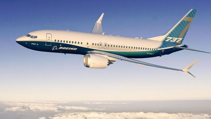 Des dizaines de Boeing 737 MAX non-finis, sont parqués sur un petit aéroport à proximité de la grande usine de Seattle, de l'avionneur américain.