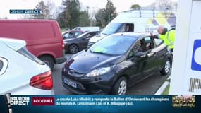 Mathilde a fait la queue pendant une heure à la station-service... et est ressortie sans avoir pu faire le plein ! Elle n'accable cependant pas les "gilets jaunes"