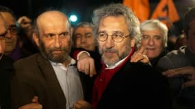 en Turquie, les juges ordonnent que le procès de 2 journalistes anti-Erdogan se déroule à huis clos