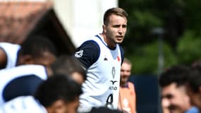Anthony Jelonch à l'entraînement du XV de France, août 2023