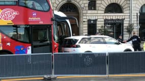 Un chauffeur de bus touristique tue un automobiliste après une dispute à Paris: ce qu'il s'est passé