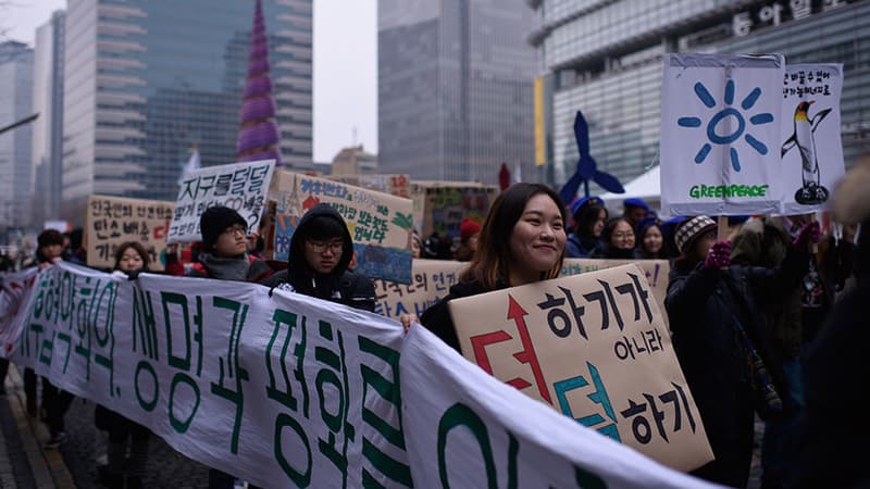 Des manifestants pour le climat, en Corée du Sud, le 29 novembre 2015.