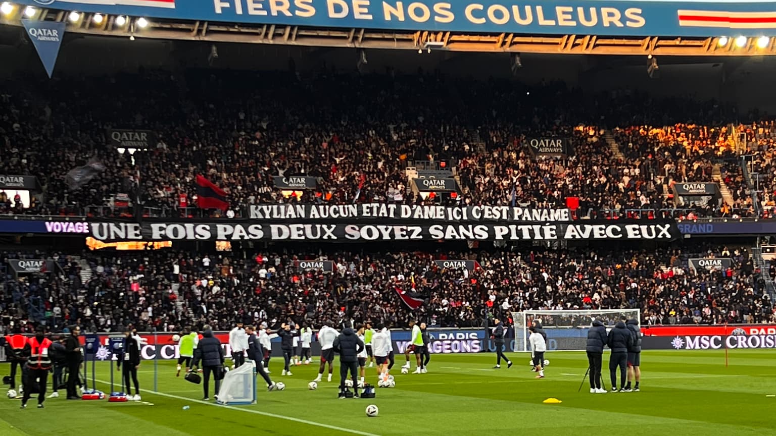 Le message des ultras parisiens à destination de Kylian Mbappé