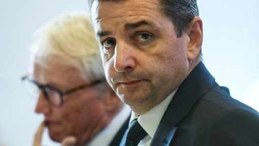 UNE SEXTAPE ET DES ANNÉES DE CHANTAGE: OUVERTURE DU PROCÈS DU MAIRE DE SAINT-ÉTIENNE, CONFRONTÉ À DES "PREUVES ACCABLANTES"