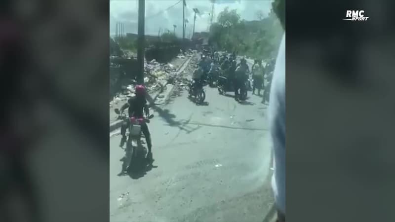 Coupe du monde 2022 : Le car de Belize menacé par des hommes armés à Haïti