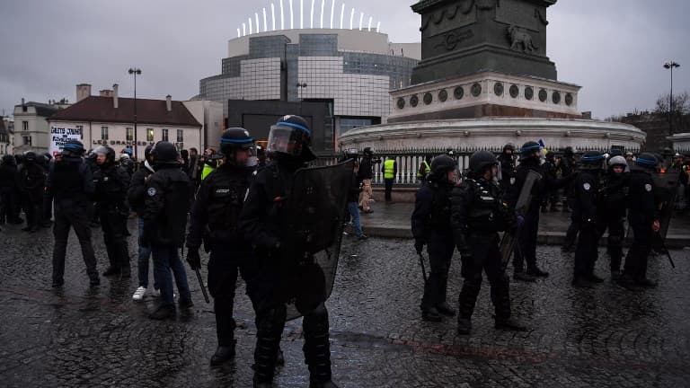Des forces de l'ordre place de la Bastille, le 26 janvier 2019 à Paris.