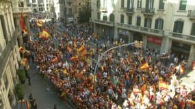 Catalogne: 350.000 manifestants anti-indépendance ont défilé à Barcelone, selon la police