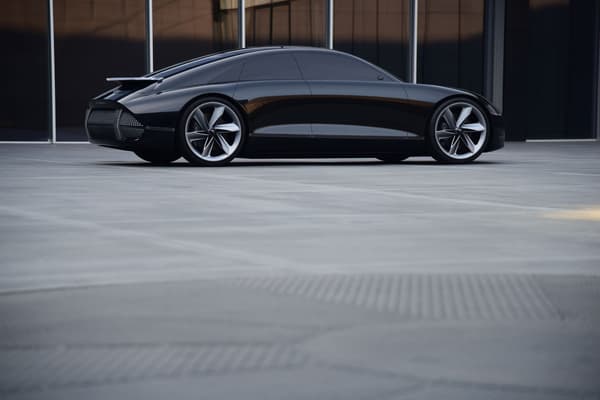 Ce concept électrique a été dévoilé en mars 2020. Ce concept électrique a été dévoilé en mars 2020.