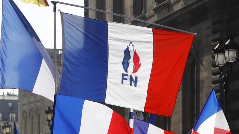 Le Front national, qui a obtenu 13,6% des voix au premier tour des élections législatives, se maintiendra en principe dans la soixantaine de circonscriptions où il est présent au second tour et appellera à faire battre des candidats jugés "nuisibles". /Ph
