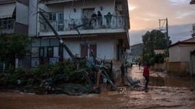 Au moins 15 personnes sont mortes après des pluies diluviennes en Grèce.