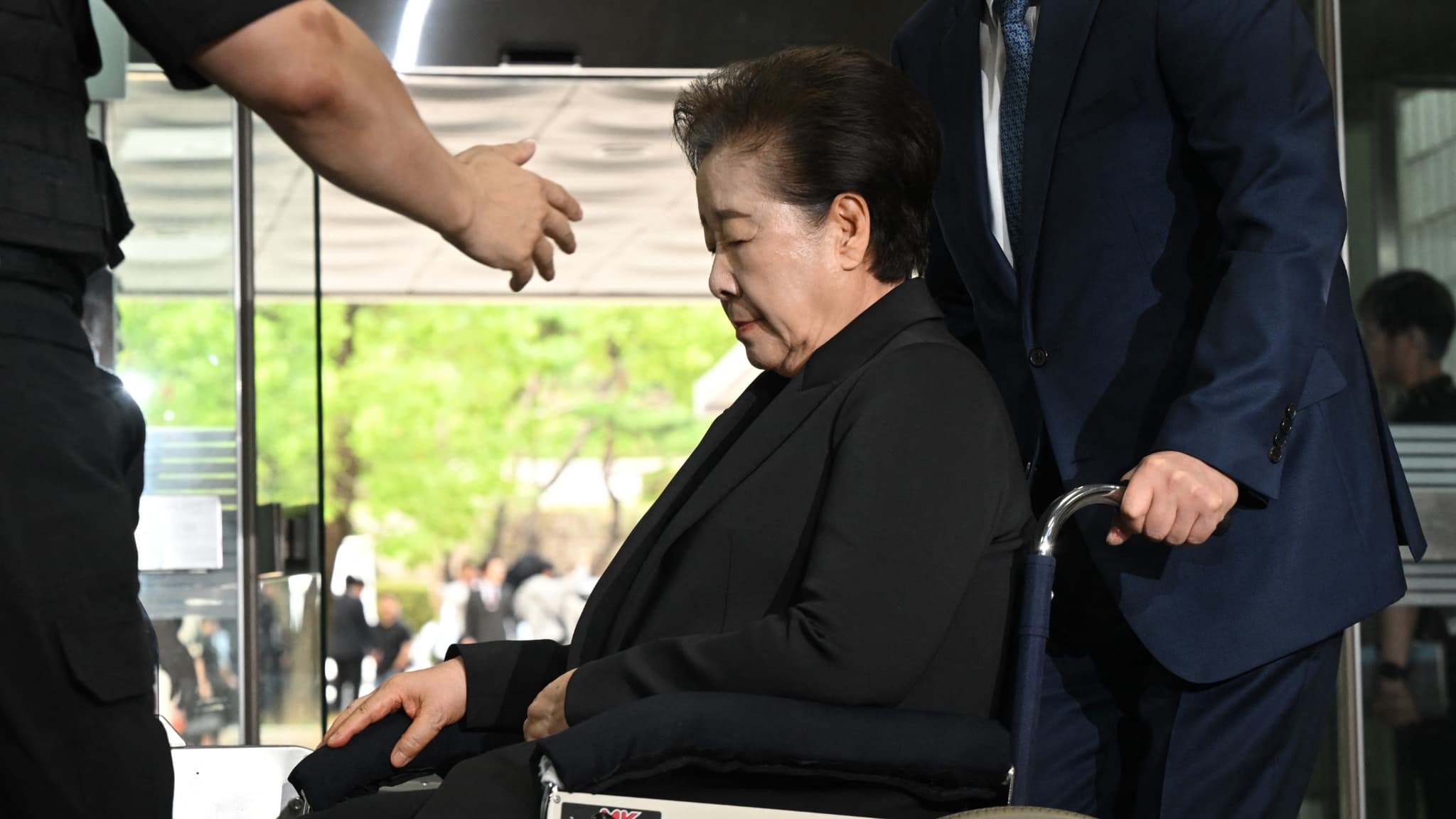 ACCUSÉE DE CORRUPTION, LA CHEFFE DE LA SECTE MOON PLACÉE EN DÉTENTION PROVISOIRE EN CORÉE DU SUD