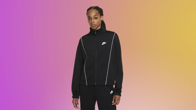 Soldes Nike : 50% de remise immédiate sur cette veste Nike ultra-tendance