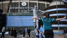 La statut de  Vincent Kompany devant l'Etihad