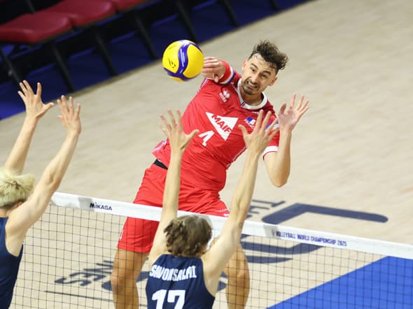 Jean Patry lors du match France-Finlande (2-3, Mondial), le 16 septembre 2025