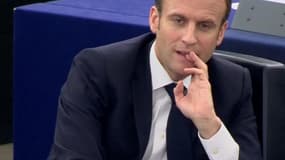Ce député européen offre une corde à Macron… qui lui répond sèchement 