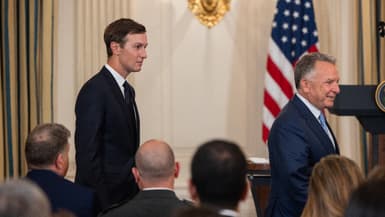 Steve Witkoff et Jared Kushner avant une conférence de presse avec Donald Trump et Benjamin Netanyahu à la Maison Blanche à Washington, DC, le 29 septembre 2025.