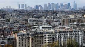 Des gardiens d'immeuble du parc social de Paris vont être assermentés pour faire remonter des incivilités.