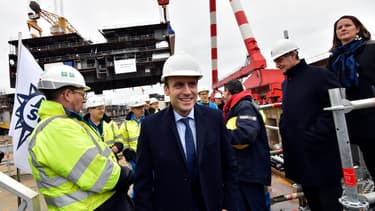 Emmanuel Macron lors de la visite des chantiers de Saint-Nazaire