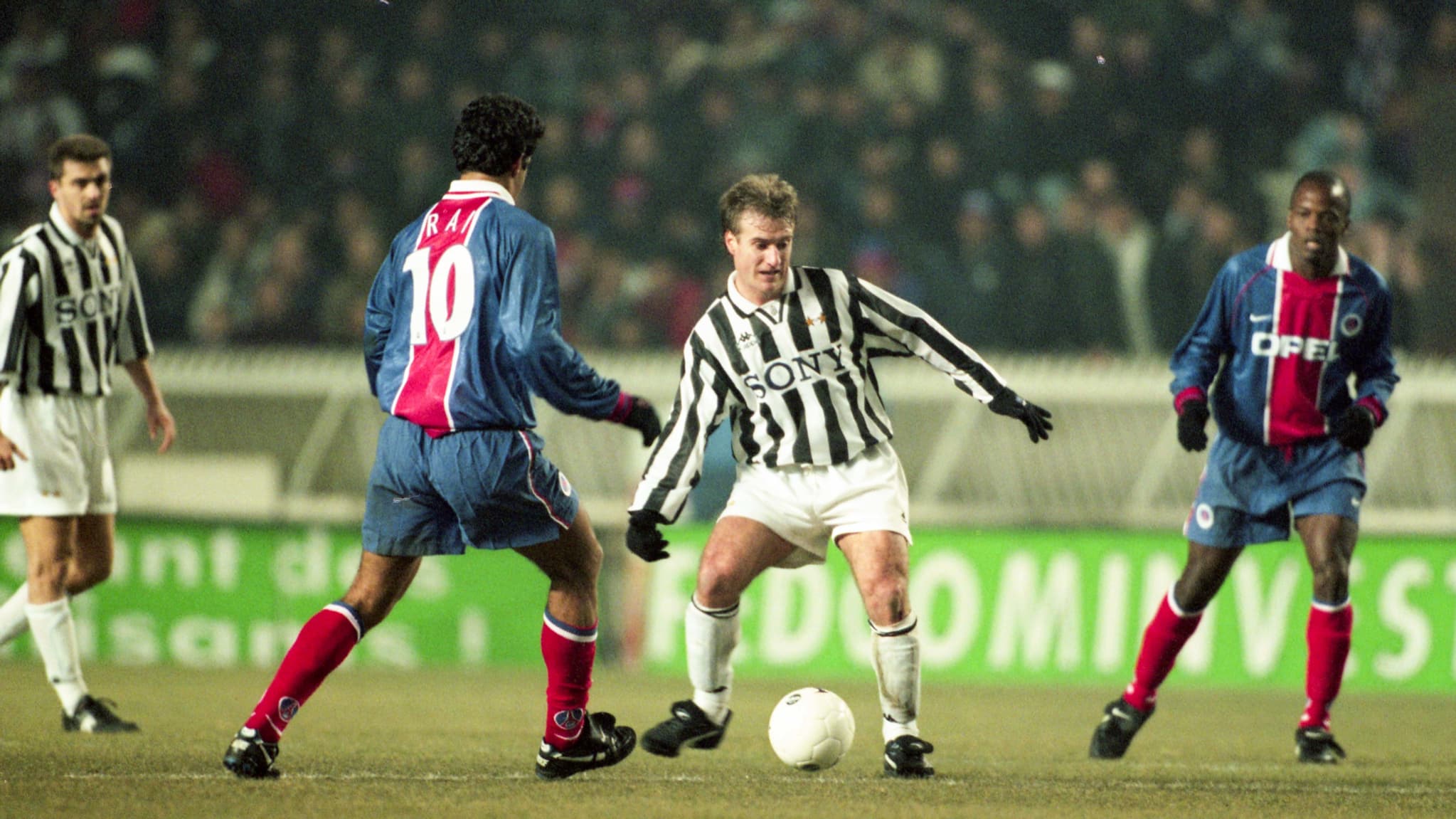 PSG-Juventus : Deschamps face à Raï en 1997 PSG-Juventus : Deschamps face à Raï en 1997