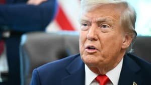 Le président américain Donald Trump, dans le bureau ovale de la Maison Blanche à Washington, DC, le 25 août 2025.