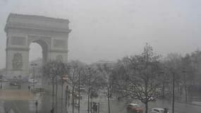 Les Champs-Elysées sous la neige 