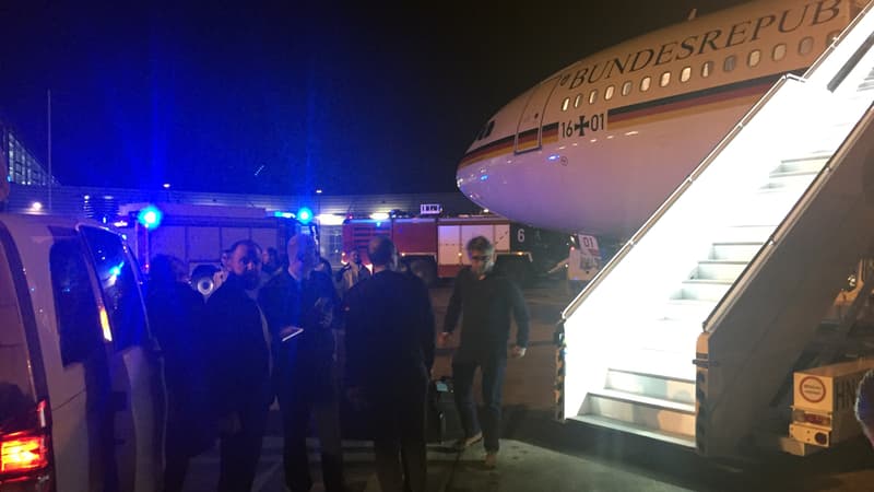 L'avion d'Angela Merkel sur le tarmac de l'aéroport de Cologne.