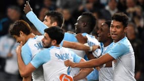 Mario Balotelli célèbre son but en selfie avec ses coéquipiers contre l'ASSE.