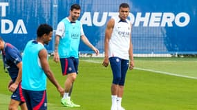 Kylian Mbappé et Lionel Messi à l'entraînement
