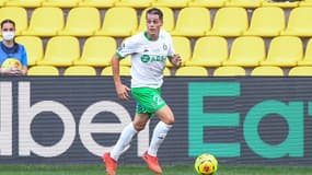 Jules va recevoir un maillot dédicacé de Romain Hamouma