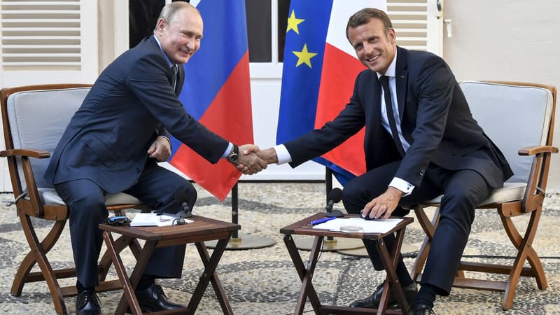 Emmanuel Macron et Vladimir Poutine au fort de Brégançon. 
