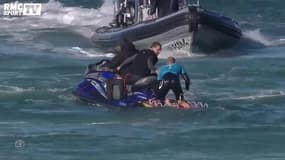 Un requin attaque le surfeur Mick Fanning… en pleine compétition