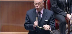 Cazeneuve assure qu'aucun militant écologiste n'est assigné à résidence