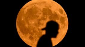 La "Super Lune des Moissons", à Francfort, en Allemagne, le mardi 17 septembre 2024