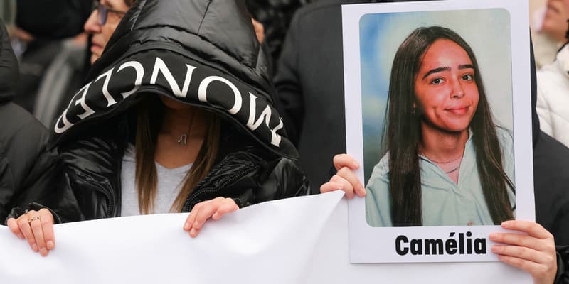 Une marche blanche en hommage à Camélia, lycéenne qui s'est suicidée, en Seine-et-Marne, le 25 janvier 2026