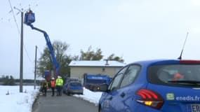 Les agents d'Enedis sont mobilisés sur le terrain pour rétablir l'électricité après le passage de la tempête Caetano