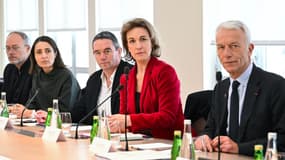 Sophie Binet, secrétaire générale de la CGT, Yvan Ricordeau, secrétaire général adjoint de la CFDT, Marylise Leon, secrétaire générale de la CFDT, et Patrick Martin, président du Medef, lors d'une réunion au ministère du Travail, à Paris, le 17 janvier 2025 (photo d'illustration).