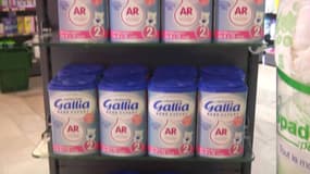 Lait infantile contaminé: les parents se sentent "trahis" et "n'ont plus confiance"