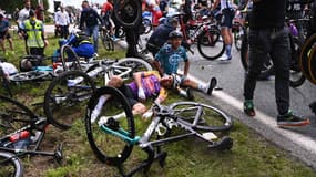 La chute collective de samedi sur le Tour de France