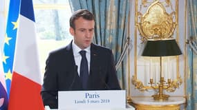 Élections en Italie: Macron parle du contexte de "forte pression migratoire"