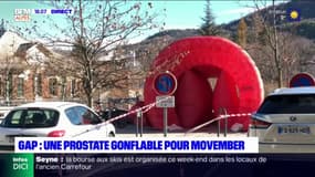 Gap: une prostate géante installée devant le Chicas dans le cadre du Movember